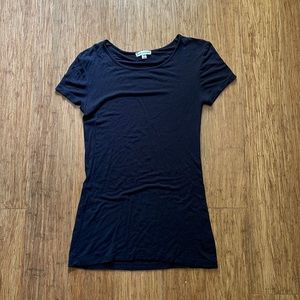 Zenana Outfitters Black Tshirt
